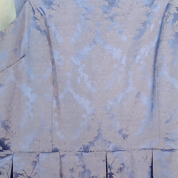 Gianni Bini floral periwinkle pleated dress size medium - Picture 4 of 11